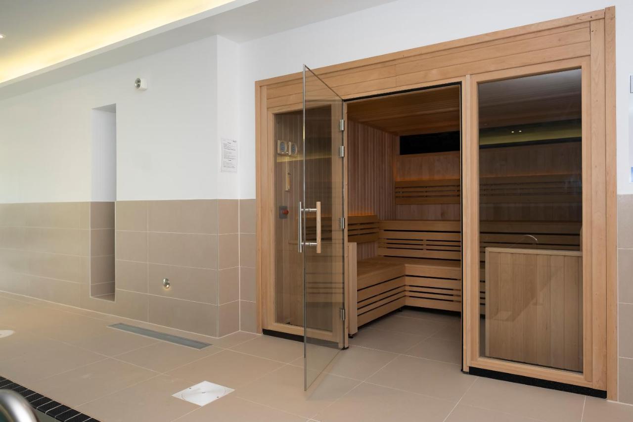 5 Middlecombe - Luxury Apartment At Byron Woolacombe, Only 4 Minute Walk To Woolacombe Beach! 외부 사진