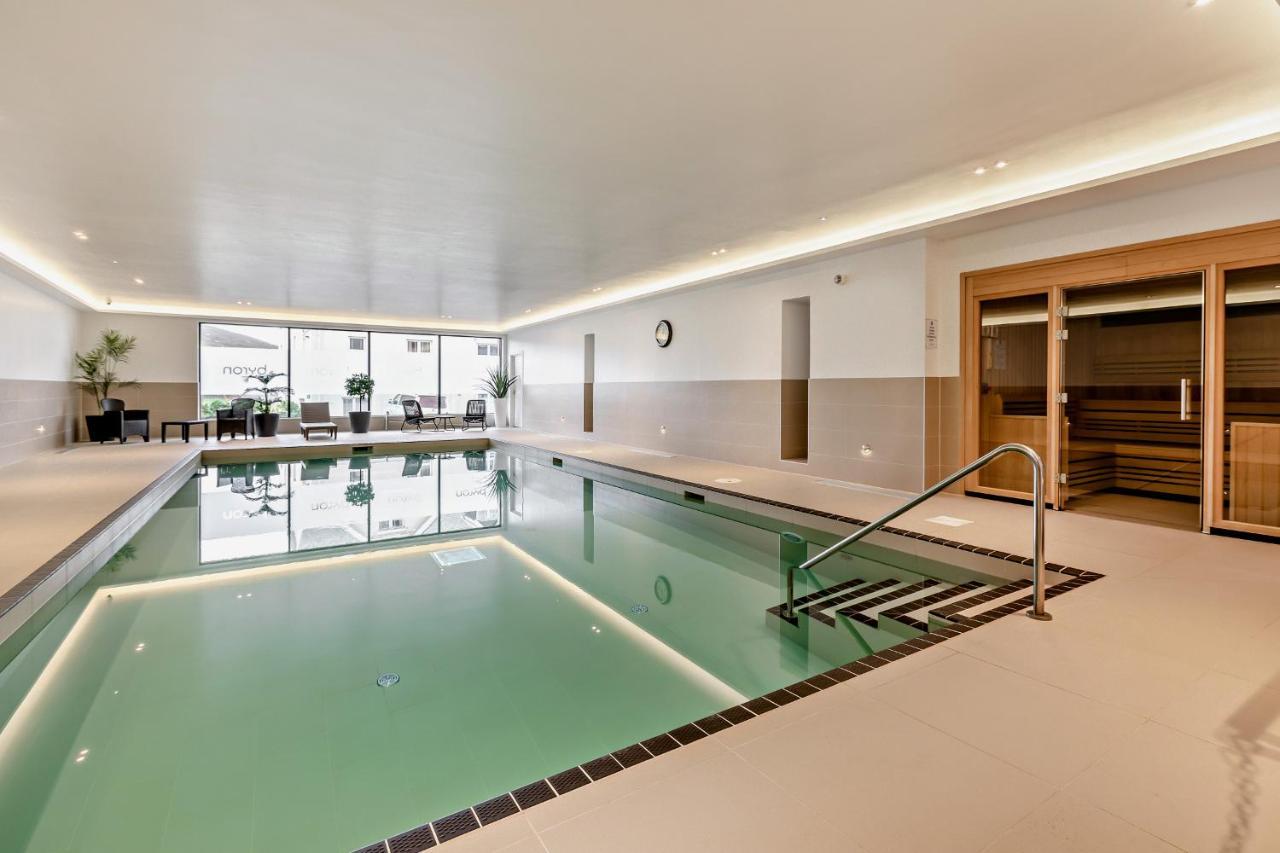 5 Middlecombe - Luxury Apartment At Byron Woolacombe, Only 4 Minute Walk To Woolacombe Beach! 외부 사진